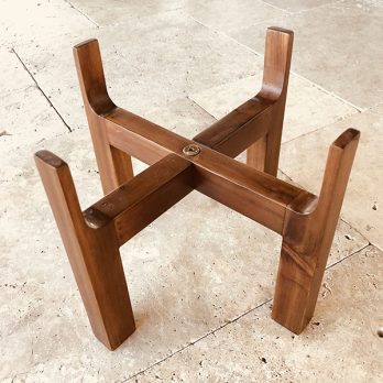 Slopper Stopper – מעמד הגבהה לקערת שתיה ללא נזילות