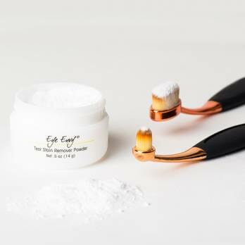 Eye Envy – מברשת ליישום אבקה להסרת כתמים